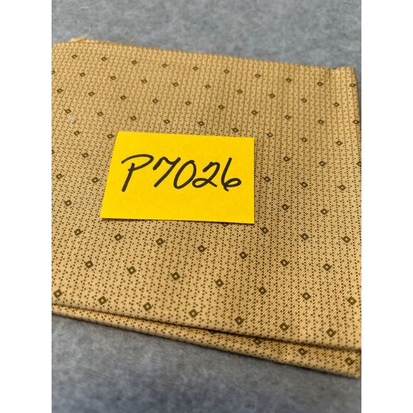 Vintage Beige & Green Geometric Cotton Quilting Fabric - 18" x 21" - Picture 3 of 3